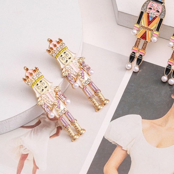 14k Nutcracker Christmas Earrings - Picture 5 of 9